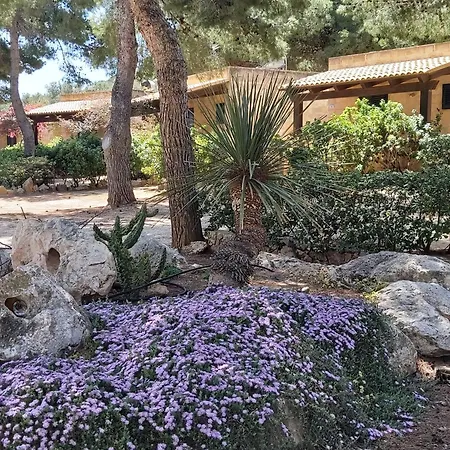 米拉马雷公寓式酒店 公寓式酒店 法维尼亚纳