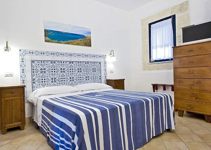 米拉马雷公寓式酒店 4* 法维尼亚纳